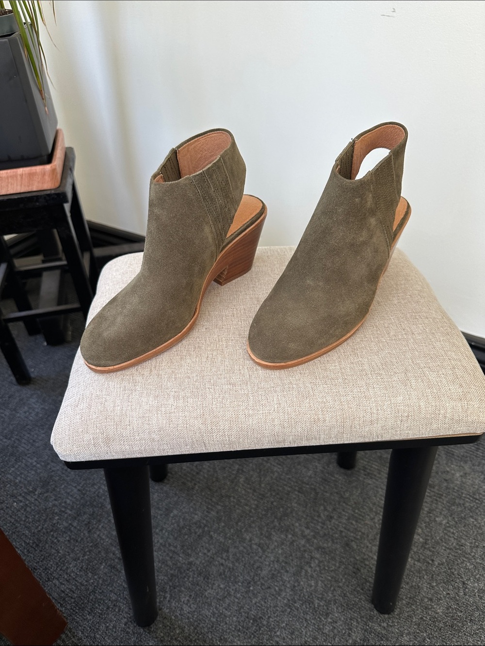 Blaise Slingback by Gentle Souls Olive Suede Open-Back Block Heel Booties - 7M